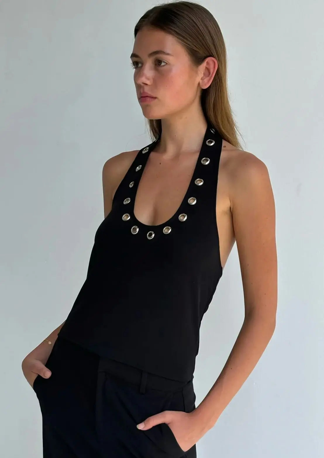Metal Hollow Halter Tank