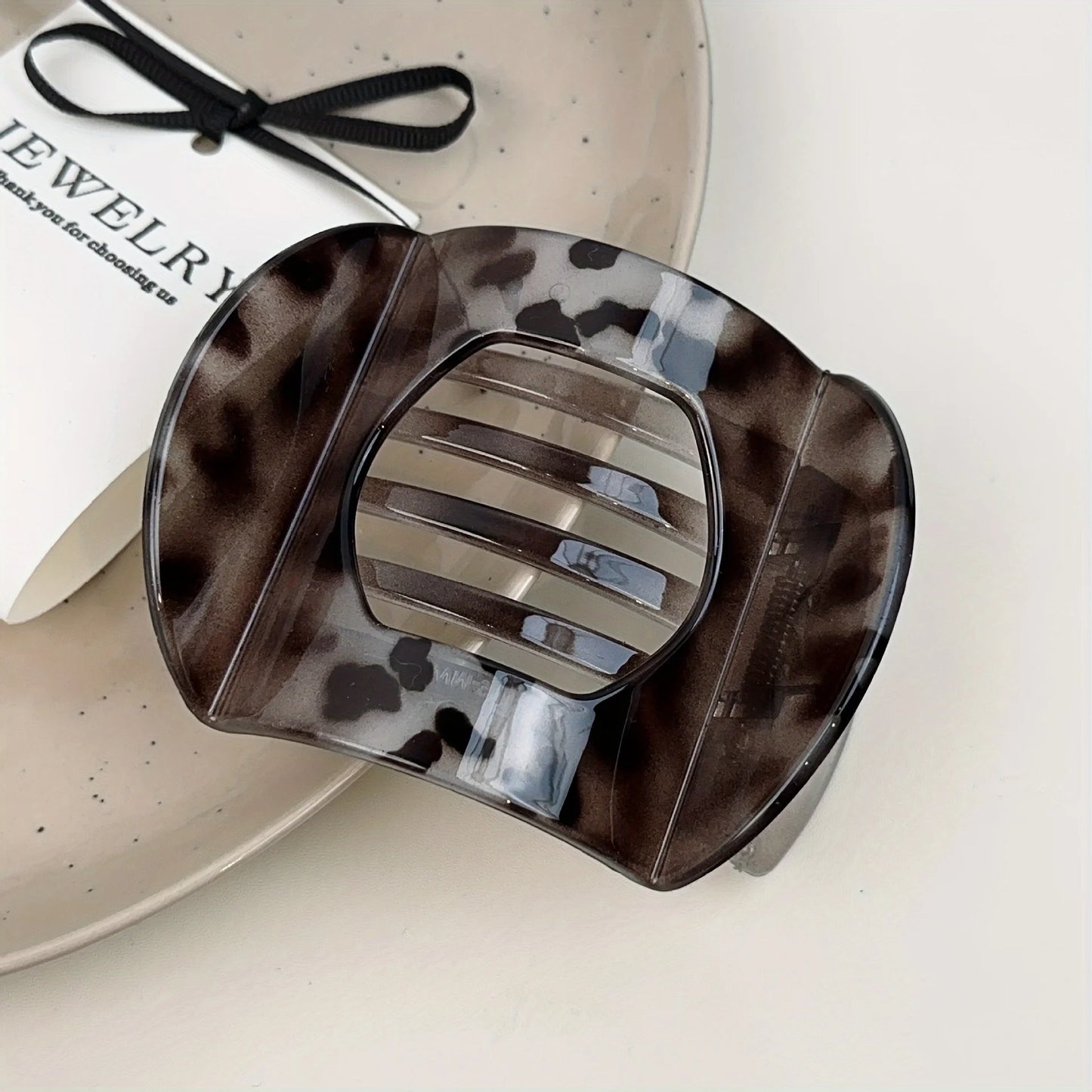 Vintage Elegant Hair Claw Clips/ Arc Shape